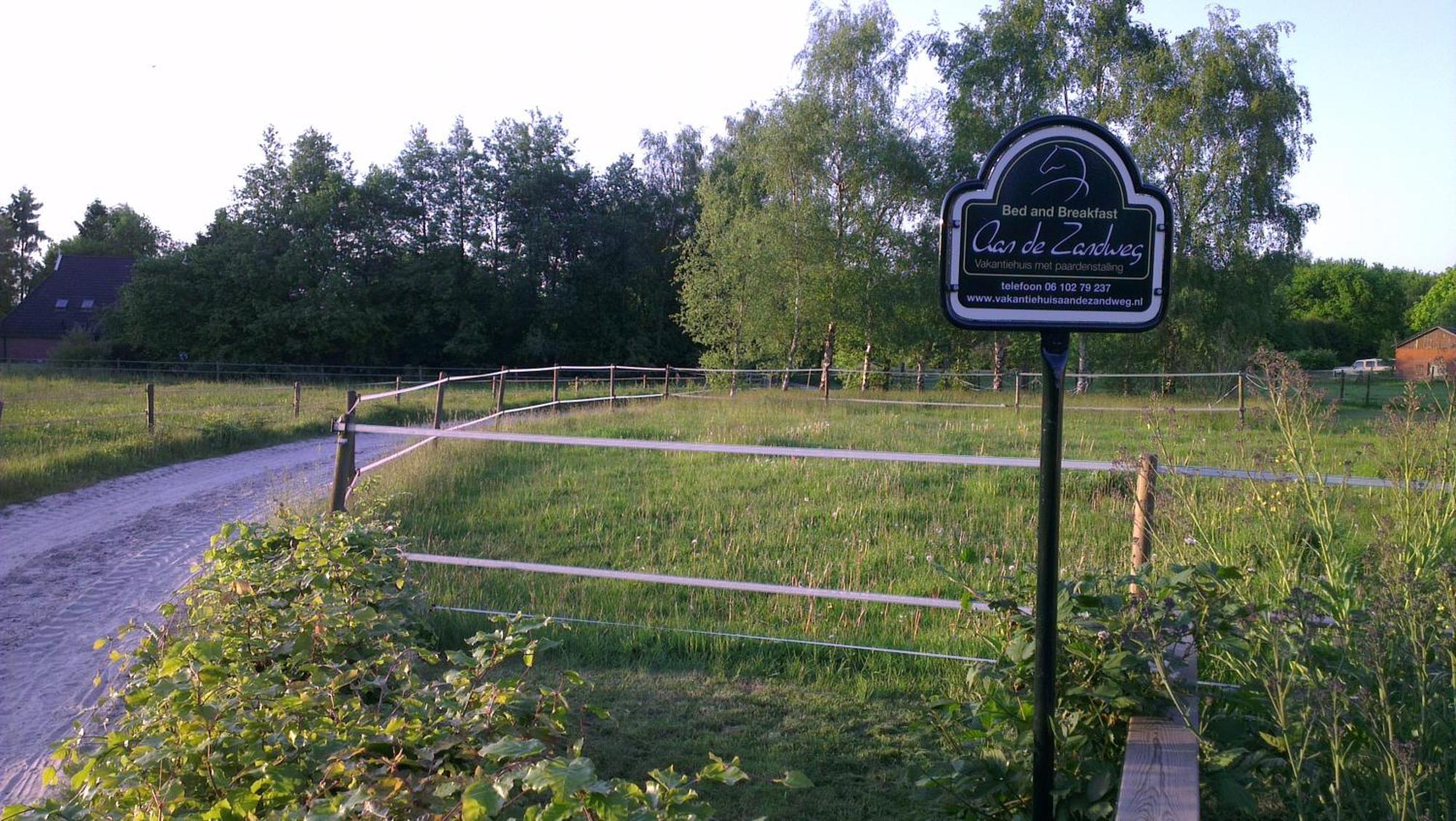 Vakantiehuis "Aan De Zandweg" Roderesch Luaran gambar
